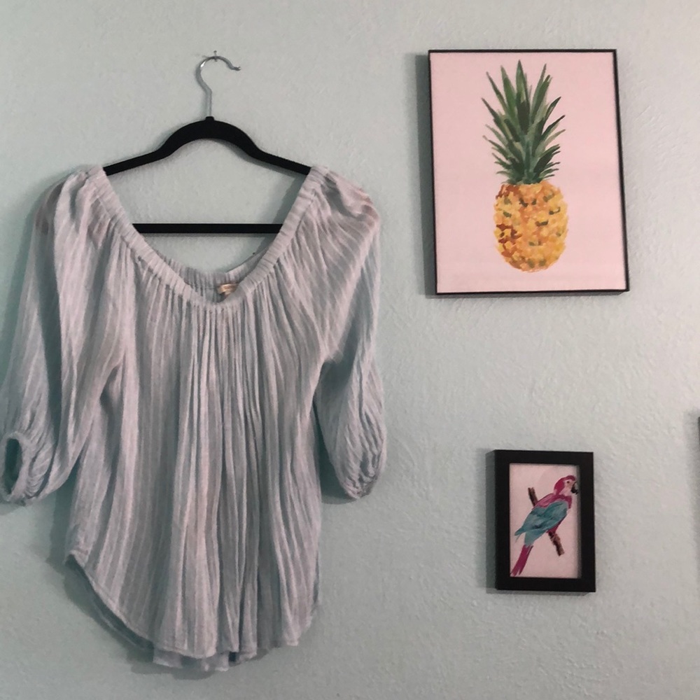 Forever 21 3/4 sleeve of the shoulder blue top